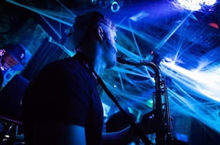 Joe Reeve Professional Saxophonist 
