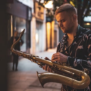 Joe Reeve Professional Saxophonist 